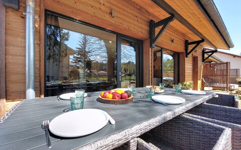 Maison Carnot: Mobilia, Legna, Mobili Da Esterno, Tavolo, Tavolo Esterno, Sedia, Cucina & Sala Da Pranzo Tavolo, Deck, Latifoglie, Portico