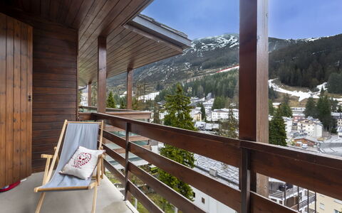 La Marmotta: Legna, Balcone, Latifoglie, Color Legno, Larice, Plank, Legname, Portico