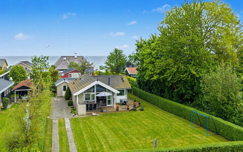 Arnia - 100M from the Sea: Legna, Tetto, Casa, Casa, Architettura, Raccordo, Lotto, Villetta, Capannone, Edifici Giardino