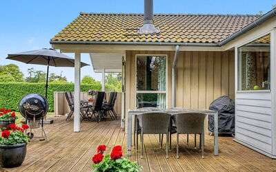 Arnia - 100M from the Sea