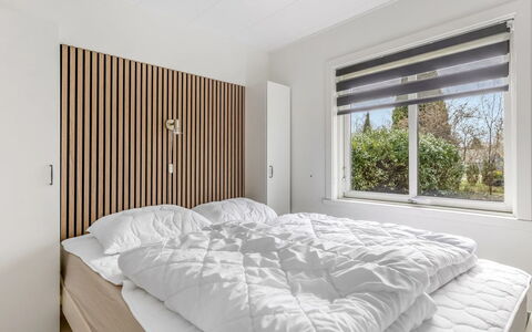 Friderica - 30Km from the Sea: Interior Design, Camera Da Letto, Parete, Letto, Legna, Soffitto, Mobilia, Pavimentazione, Pavimento, Bedding