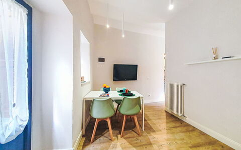 Studio Kalè Akté: Appartamento, Urban Design, Condominio, Calcestruzzo, Balcone, Illuminazione Diurna, Gesso