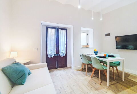Studio Kalè Akté: Appartamento, Urban Design, Condominio, Calcestruzzo, Balcone, Illuminazione Diurna, Gesso