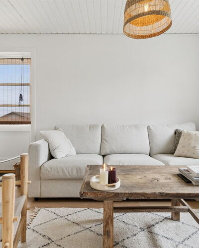 Maksimilian - 300M from the Sea