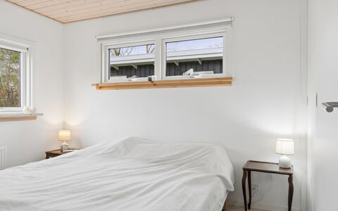 Marillia - 75M from the Sea: Legna, Camera Da Letto, Interior Design, Letto, Soffitto, Pavimentazione, Pavimento, Lenzuolo, Bedding, Biancheria