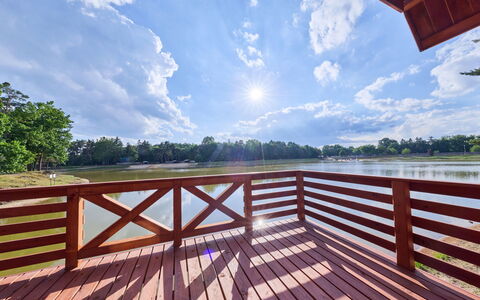 Hradec Kralove 4: Acqua, Nube, Banca, Lago, Latifoglie, Deck, Ponte, Boardwalk, Plank, Serbatoio