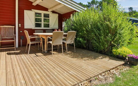 Jalina - 30Km from the Sea: Legna, Mobili Da Esterno, Mobilia, Latifoglie, Color Legno, Pavimento In Legno, Deck, Shade, Plank
