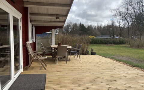 Jalina - 30Km from the Sea: Legna, Pavimento In Legno, Pavimentazione, Pavimento, Latifoglie, Color Legno, Plank, Deck, Backyard, Sedia
