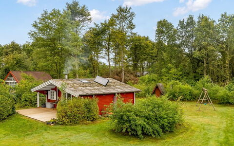 Jalina - 30Km from the Sea: Erba, Casa, Tetto, Villetta, Arbusto, Area Rurale, Lotto, Casa, Giardino