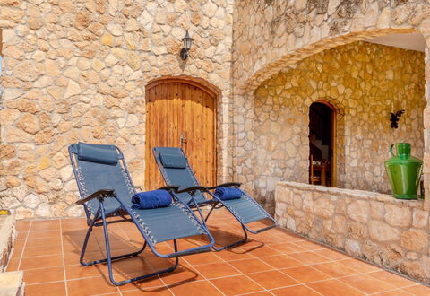 Pins: Mobili Da Esterno, Piscina, Materiale Composito, Ricorrere, Flagstone, Lettino, Muro ​​Di Pietra, Sedia, Piastrella, Brick