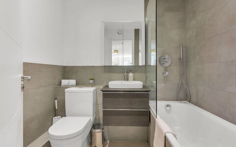 Camden Studio: Barca, Corpo D'Acqua, Moto D'Acqua, Barche E Nautica - Macchine E Materiali, Waterway, Canale, Marina, Nave, Architettura Navale, Costiera E Morfologie Oceanic