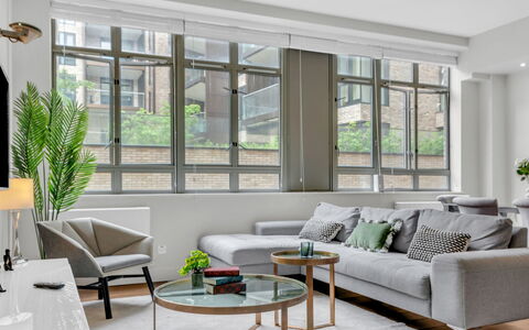 Lawerence Apartment: Barca, Corpo D'Acqua, Moto D'Acqua, Barche E Nautica - Macchine E Materiali, Waterway, Canale, Marina, Nave, Architettura Navale, Costiera E Morfologie Oceanic