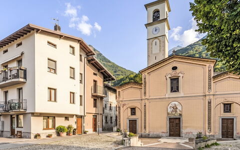 Mimi: Collina, Catena Montuosa, Villaggio, Valle, Hill Station, Paesino Di Montagna, Cresta, Alpi, Massiccio
