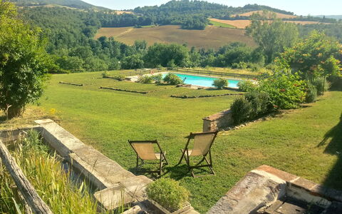 Villa Campo al Vento - Country Farm: Paesaggio, Giardino, Estate, Piscina, Landscaping, Prato, Agriturismo, Backyard, Eco Hotel, Mobili Da Esterno