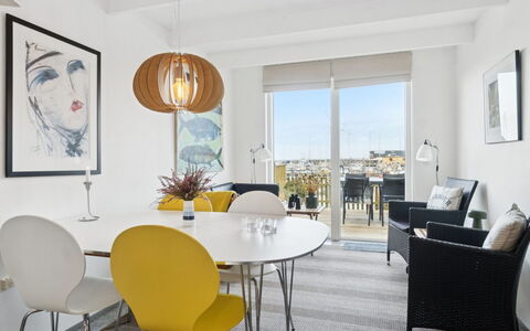 Pejo - 10M from the Sea: Mobilia, Interior Design, Pavimentazione, Pavimento, Sala Da Pranzo, Tavolo, Sedia, Cucina & Sala Da Pranzo Tavolo, Soffitto, Camera