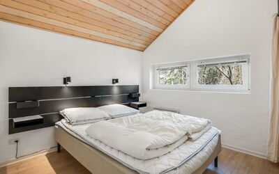 Antoinetta - 350M from the Sea