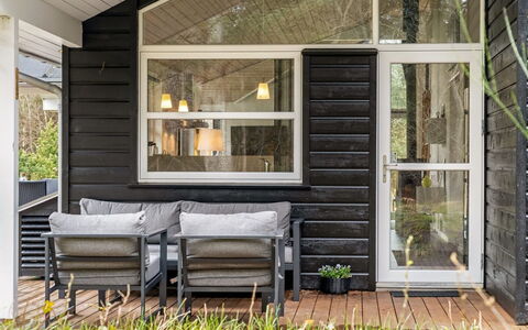 Joske - 2Km from the Sea: Mobilia, Legna, Interior Design, Pavimentazione, Pavimento, Sedia, Camera, Soffitto, Soggiorno, Appartamento