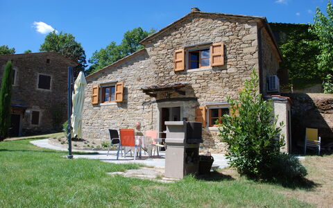 Casa Chimera: Casa, Casa, Villetta, Zona Residenziale, Insediamento Umano, Porta, Agriturismo, Estate, Prato, Giardino