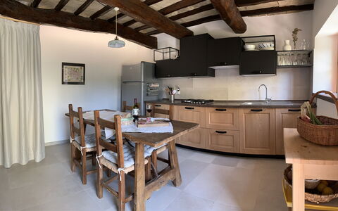 Casa Chimera: Mobilia, Interior Design, Cucina, Legna, Pavimentazione, Controsoffitto, Soffitto, Cabinetry, Camera, Pavimento