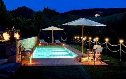 Il Sogno Toscano: Piscina, Ricorrere, Mobili Da Esterno, Mobilia, Eco Hotel, Paesaggio Di Illuminazione, Ombrello, Giardino, Backyard, Vaso Di Fiori
