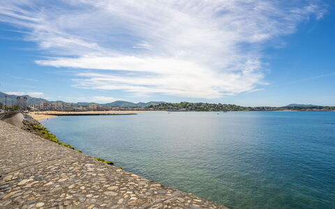Iduski Ayzea: Cielo, Blu, Acqua, Risorse Idriche, Corpo D'Acqua, Orizzonte, Costa, Costiera E Morfologie Oceanic, Mare, Waterway