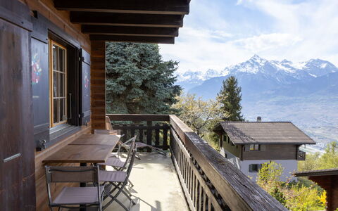 Chalet le Trèfle: Legna, Catena Montuosa, Portico, Collina, Casa, Villetta, Valle, Hill Station, Cresta, Alpi