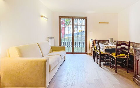 Villa Adele: Acqua, Albero, Piscina, Ricorrere, Giardino, Eco Hotel, Shade, Landscaping, Tropici