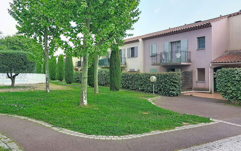 Les Bastides: Appartamento, Balcone, Costa, Condominio, Località Balneare, Ricorrere, Recinzione, Resort Citta ', Hotel, Corrimano