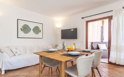 Baia Bianca: Appartamento, Balcone, Costa, Condominio, Località Balneare, Ricorrere, Recinzione, Resort Citta ', Hotel, Corrimano