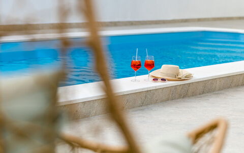 Antica: Pavimentazione, Pavimento, Piscina, Tempo Libero, Idraulico Fixture, Ricorrere, Piastrella, Design, Hotel