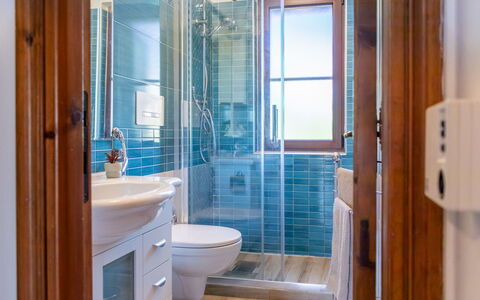 Perla San Teo: Bagno, Idraulico Fixture, Pavimentazione, Interior Design, Pavimento, Lavandino Del Bagno, Lavello, Specchio, Rubinetto, Idraulico