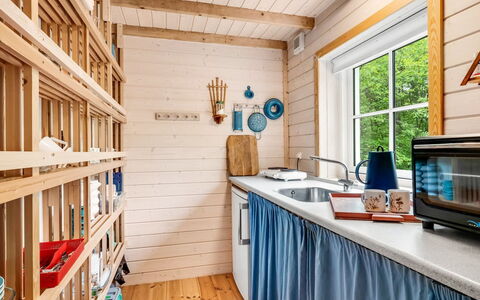 Heda - 1.6Km to the Fjord: Legna, Interior Design, Pavimentazione, Soffitto, Cucina, Mensola, Camera, Color Legno, Scaffalature, Latifoglie