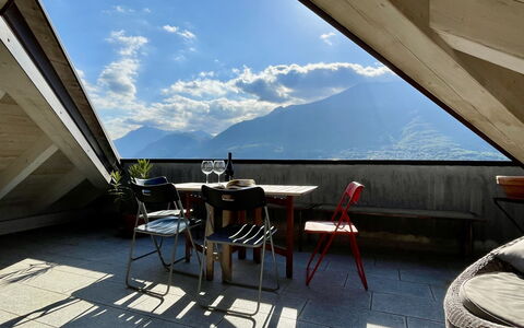 Nicotina: Piscina, Hotel, Balcone