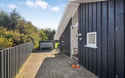 Arman - 900M from the Sea