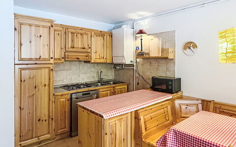 Lo Chalet del Bepy: Legna, Casa, Villetta, Casa, Piscina, Portico, Porta, Ricorrere, Shade, Estate
