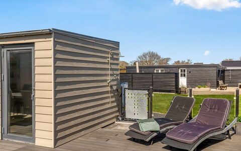 Vaska - 75M from the Sea: Legna, Materiale Composito, Deck, Porta, Latifoglie, Raccordo, Plank, Color Legno, Capannone, Mobili Da Esterno