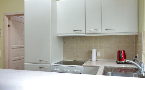 Amina - 500M from the Sea: Cucina, Controsoffitto, Elettrodomestico Da Cucina, Cabinetry, Lavandino Della Cucina, Pavimentazione, Interior Design, Apparecchio Major, Mobilia, Lavello