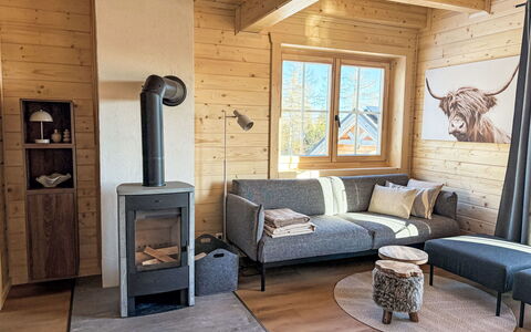 Nockhütte: Mobilia, Legna, Pavimentazione, Interior Design, Pavimento, Casa, Pavimento In Legno, Soggiorno, Latifoglie, Camera