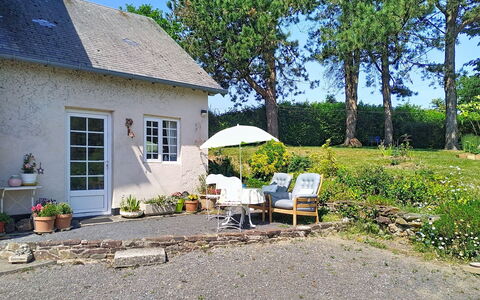Coin Nature: Casa, Villetta, Arbusto, Casa, Tetto, Giardino, Porta, Agriturismo, Landscaping