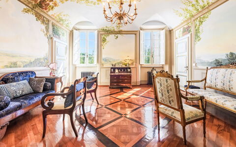 San Giovanni alla Vena: Mobilia, Interior Design, Pavimentazione, Sedia, Pavimento, Tavolo, Cucina & Sala Da Pranzo Tavolo, Shade, Soffitto, Color Legno