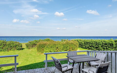 Edla - 35M from the Sea: Blu, Orizzonte, Mobilia, Mare, Mobili Da Esterno, Costiera E Morfologie Oceanic, Nube, Oceano, Costa, Riva