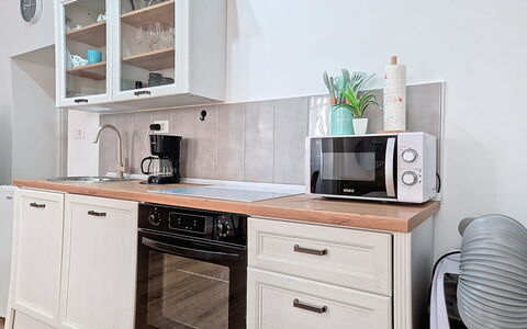 Dudu: Mobilia, Sedia, Mobili Da Esterno, Tavolo Esterno, Terrazza, Cucina & Sala Da Pranzo Tavolo, Shade, Design, Struttura Esterna, Tavolino Da Caffè