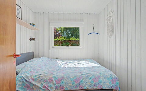 Jani - 620M from the Sea: Legna, Camera Da Letto, Interior Design, Letto, Lenzuolo, Pavimentazione, Pavimento, Bedding, Soffitto, Mobilia
