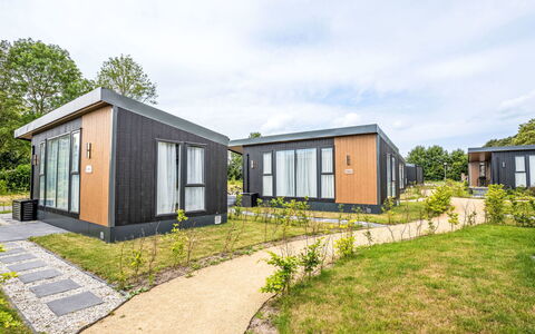 Hotel Chalet: Giardino, Design, Parco, Edifici Giardino, Capannone