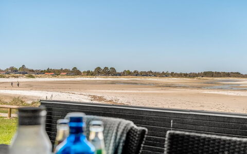 Chayton - 10M from the Sea: Acqua, Risorse Idriche, Corpo D'Acqua, Roccia, Costa, Paesaggio Naturale, Promontorio, Costiera E Morfologie Oceanic, Terreno, Promontorio