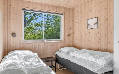Finwith - 600M from the Sea: Legna, Camera Da Letto, Bedding, Letto, Lenzuolo, Casa, Congelamento, Telaio Del Letto, Plank, Latifoglie