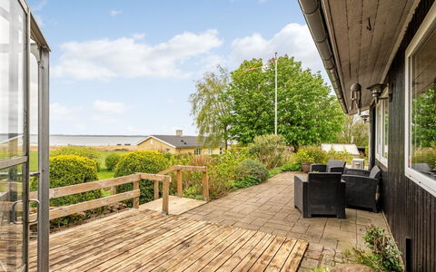 Brunetta - 200M to the Fjord: Portico, Plank, Deck, Latifoglie, Passerella, Villetta, Estate, Color Legno, Shade, Boardwalk
