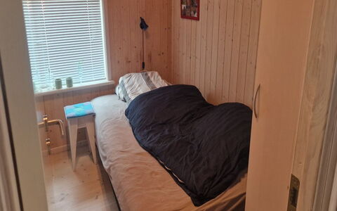 Hildegarda - 300M from the Sea: Camera Da Letto, Mobilia, Letto, Legna, Pavimento, Lenzuolo, Pavimentazione, Bedding, Interior Design, Biancheria