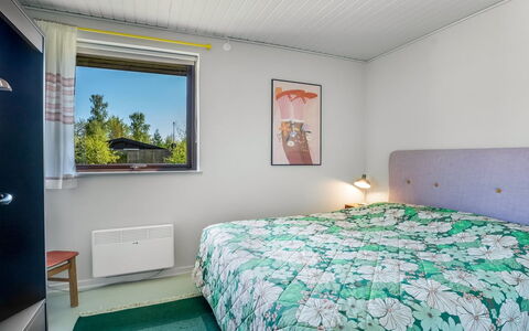 Tjerk - 900M from the Sea: Camera Da Letto, Casa, Letto, Lenzuolo, Bedding, Appartamento, Telaio Del Letto, Hotel, Cuscino, Illuminazione Diurna