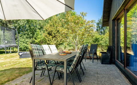 Tjerk - 900M from the Sea: Tetto, Casa, Casa, Villetta, Porta, Raccordo, Deck, Portico, Plank, Latifoglie